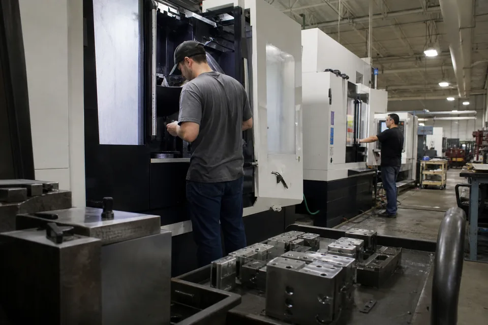 Manufacturer, WC loss runs, the kind of account whose workers comp loss runs a broker collects